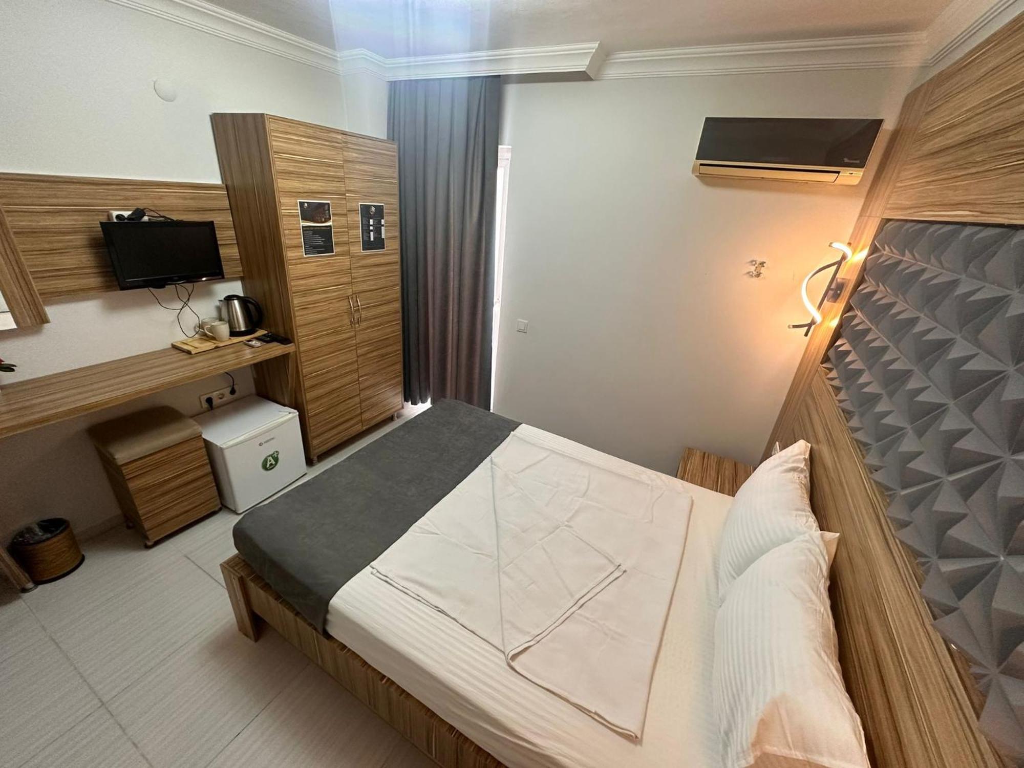 Royal Ezel Hotel Antalya Kültér fotó
