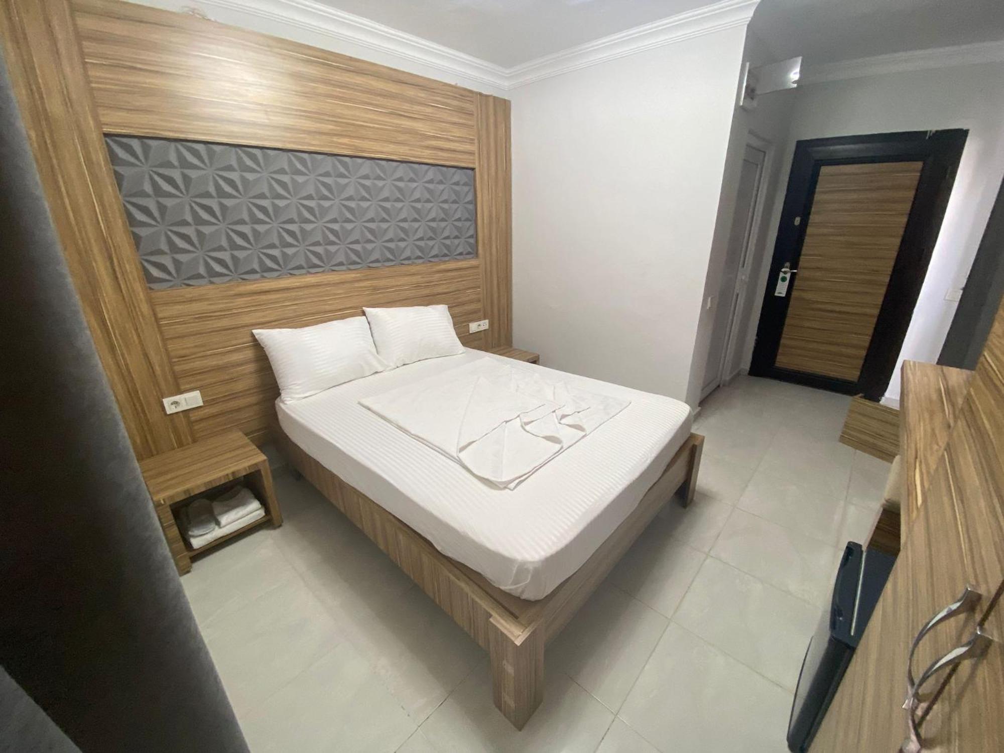Royal Ezel Hotel Antalya Kültér fotó