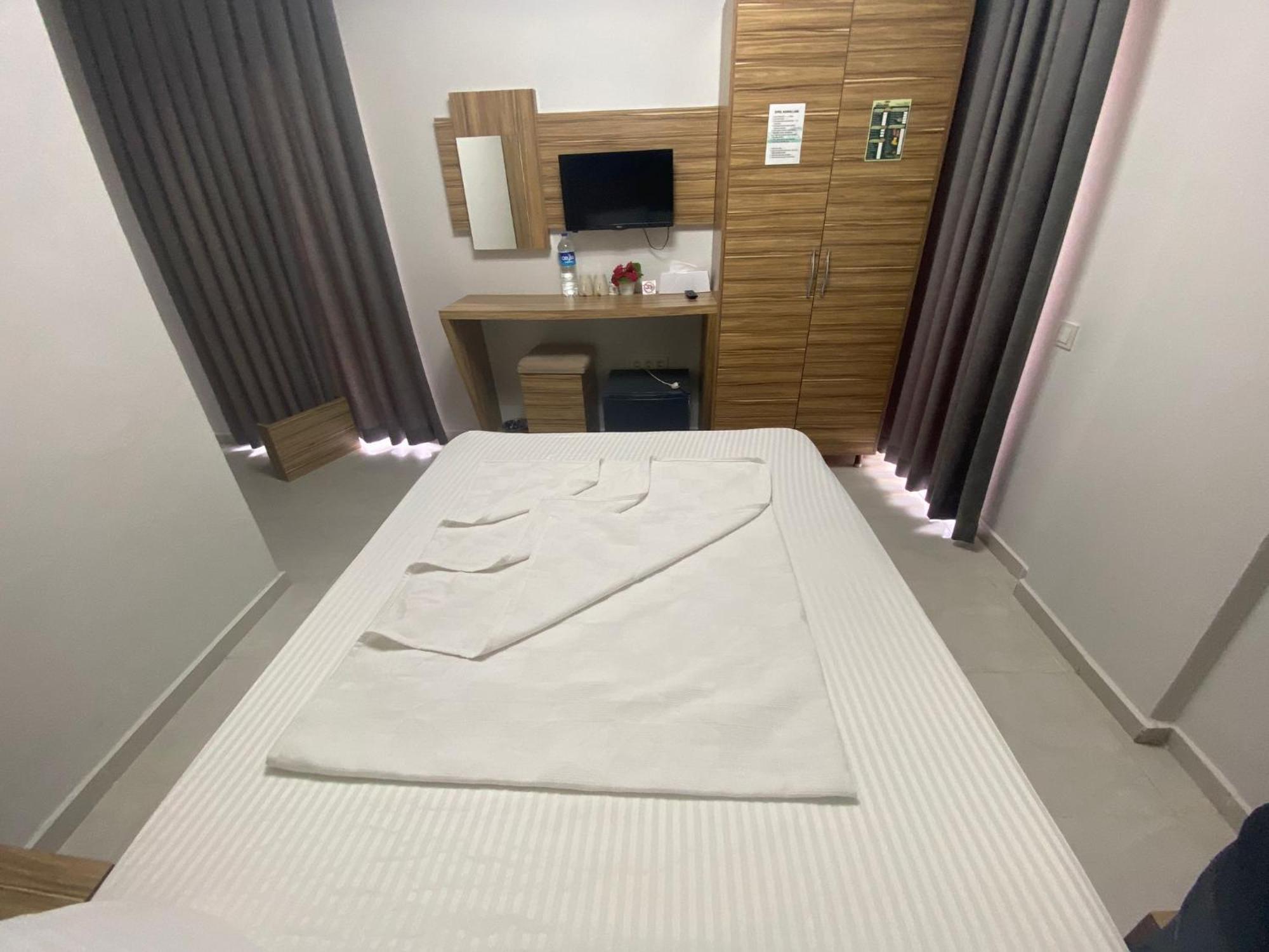 Royal Ezel Hotel Antalya Kültér fotó
